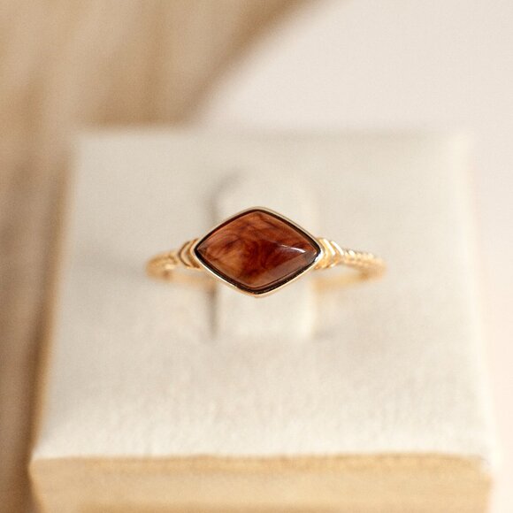 Natural Amber Gold Ring, Dainty Ring, Stacking Rings - Picture 2 of 11
